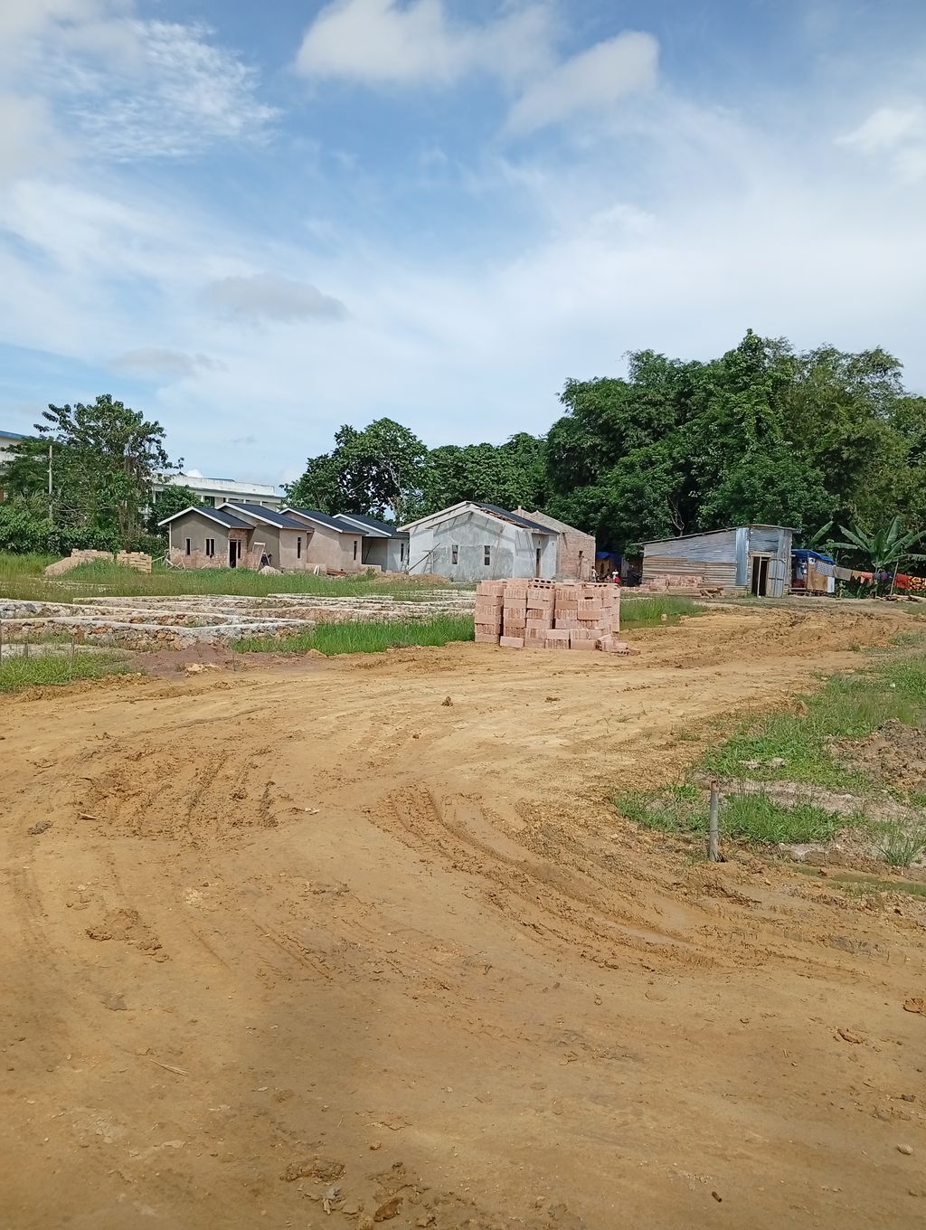 foto posisi tengah perumahan SINTARO LAND