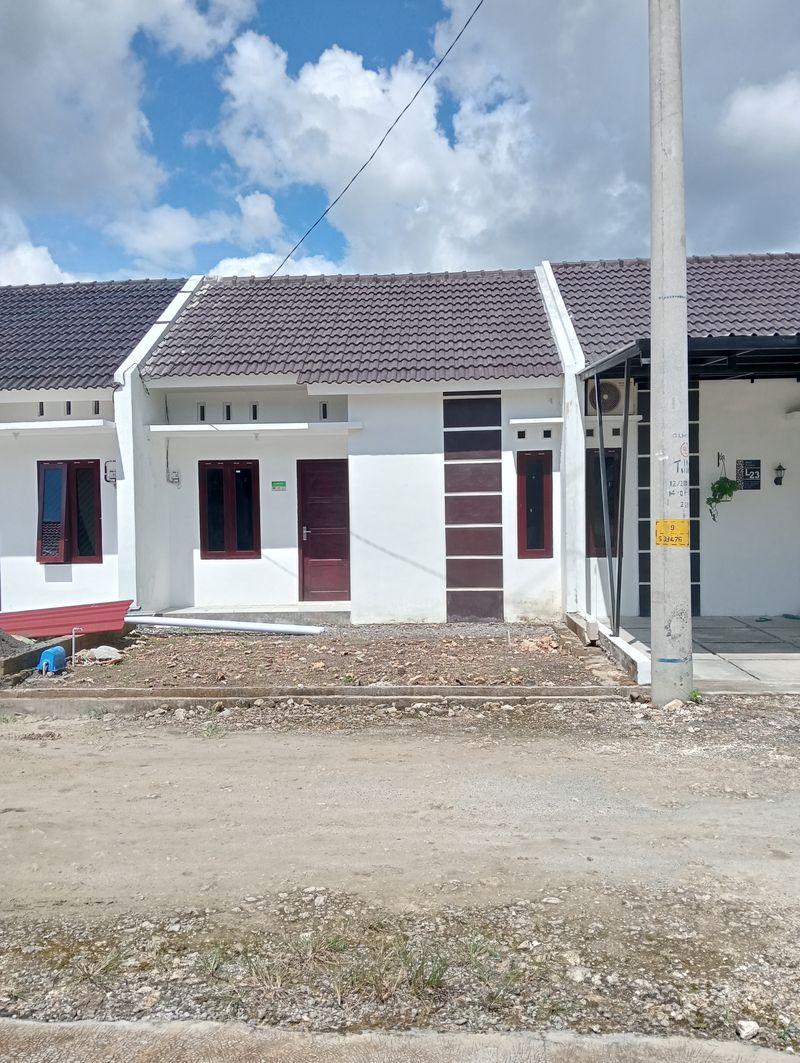 foto contoh rumah perumahan DEWI SINTA RESIDENCE 2