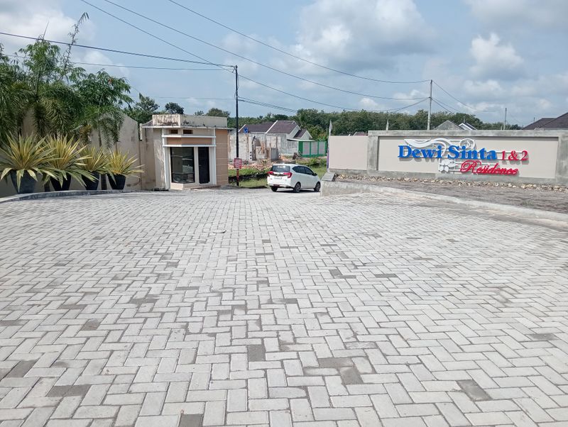 foto gerbang perumahan DEWI SINTA RESIDENCE 2