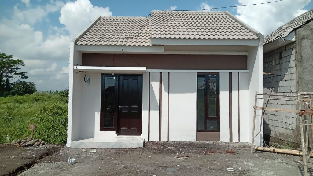 foto tampak rumah tipe 32 perumahan BHAYANGKARA BROMO REGENCY