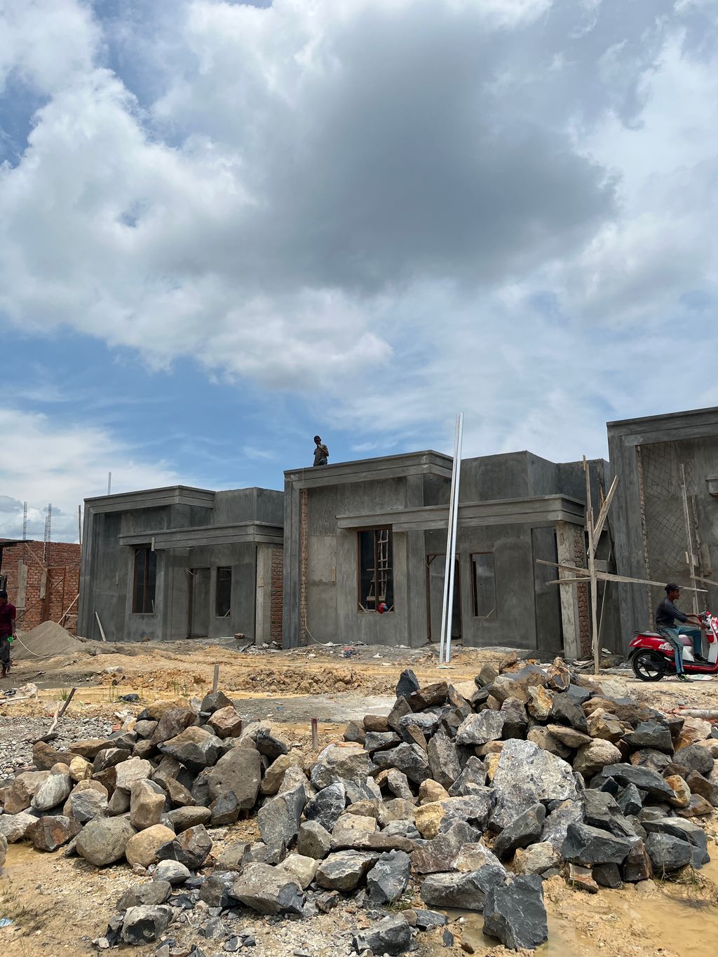 foto tampak rumah tipe 36 perumahan Brawe Madani