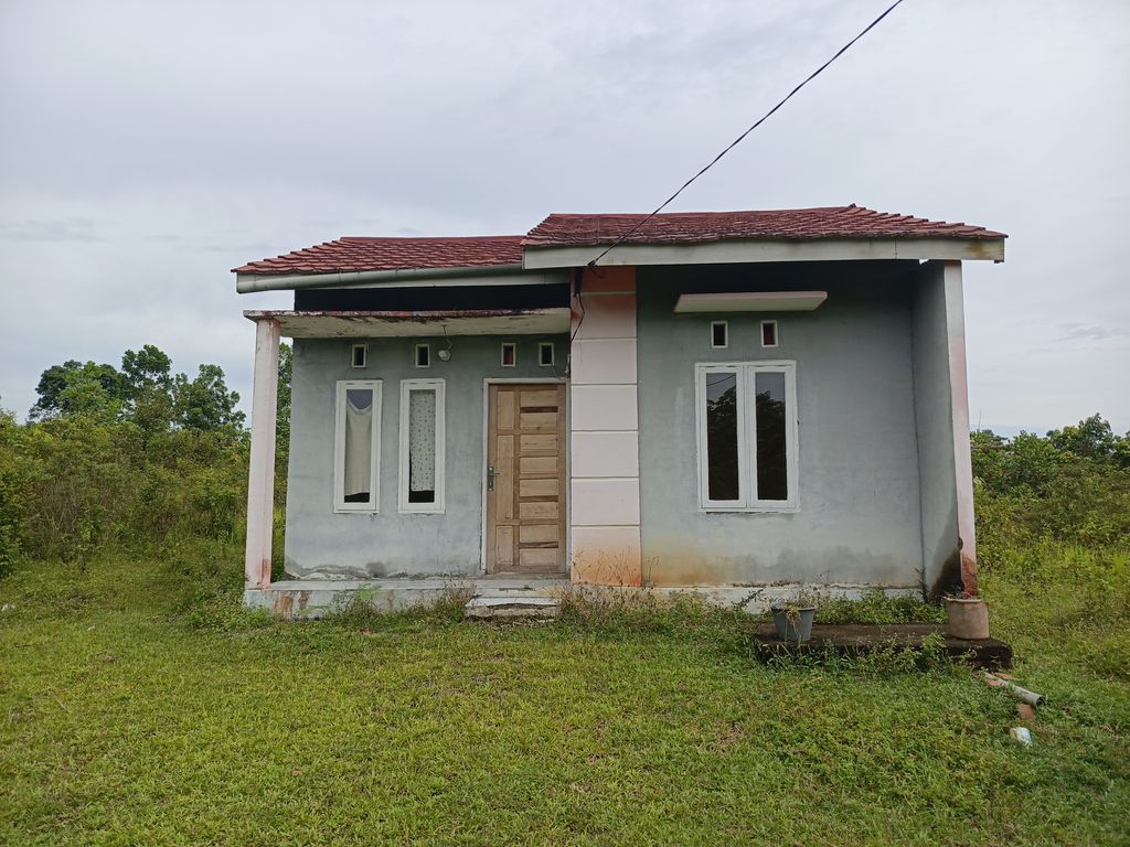 foto tampak rumah tipe SUBSIDI 36 perumahan ROYAL PALI RESIDENCE