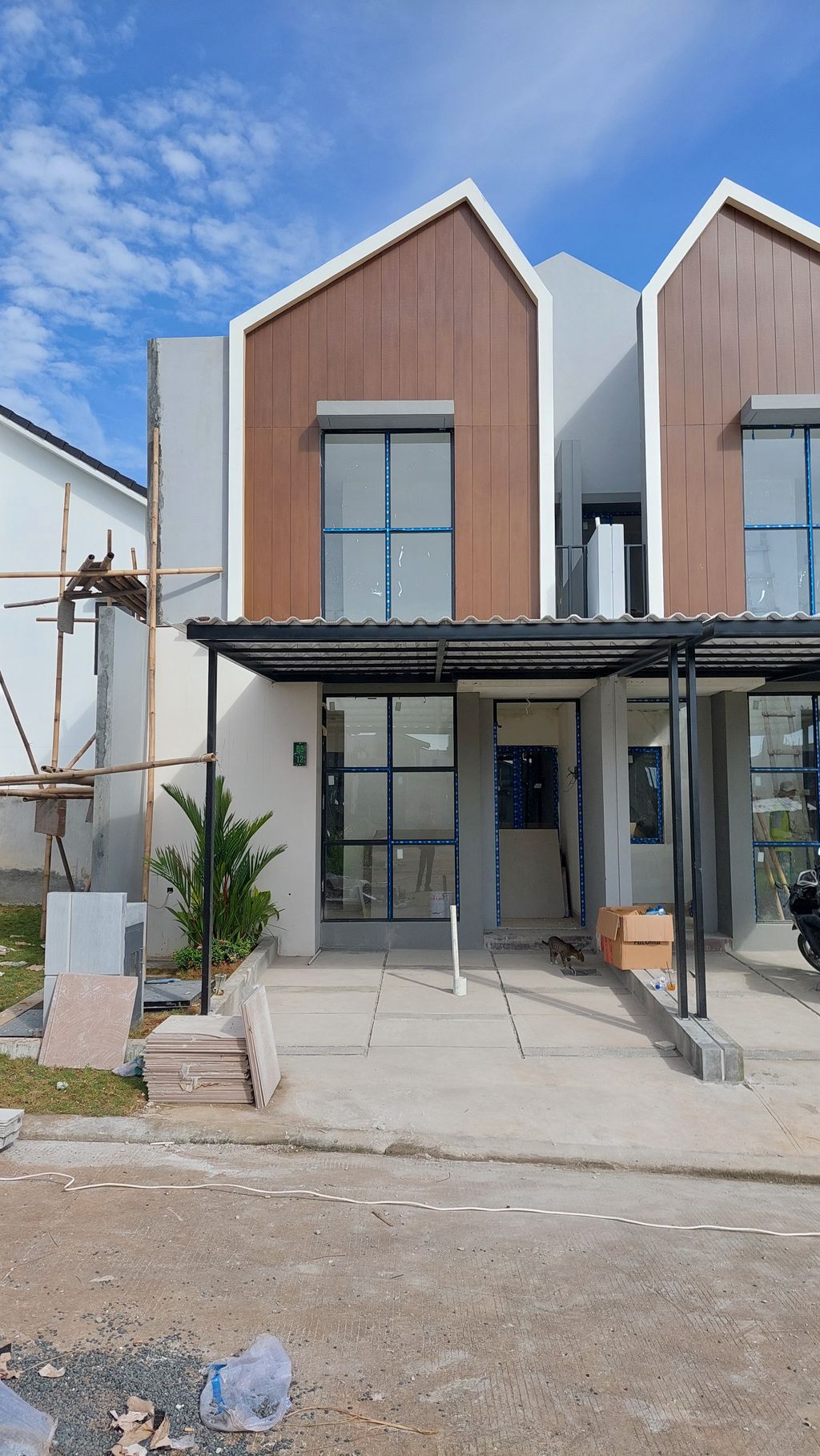 foto tampak rumah tipe ACAPELLA perumahan SERPONG GARDEN 1