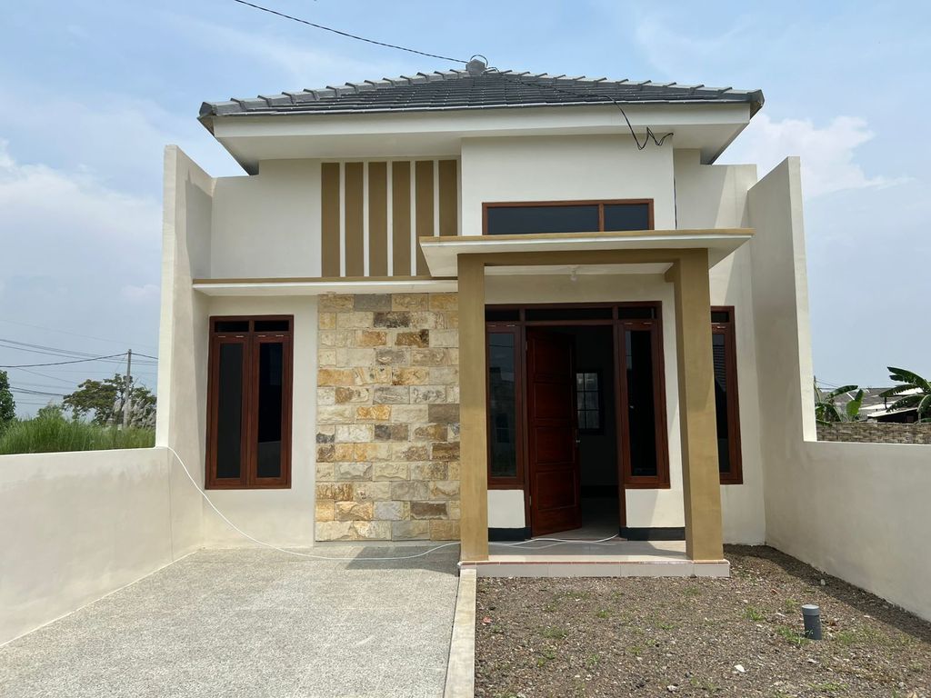 foto tampak rumah tipe 40 perumahan Graha Family Park Bangil