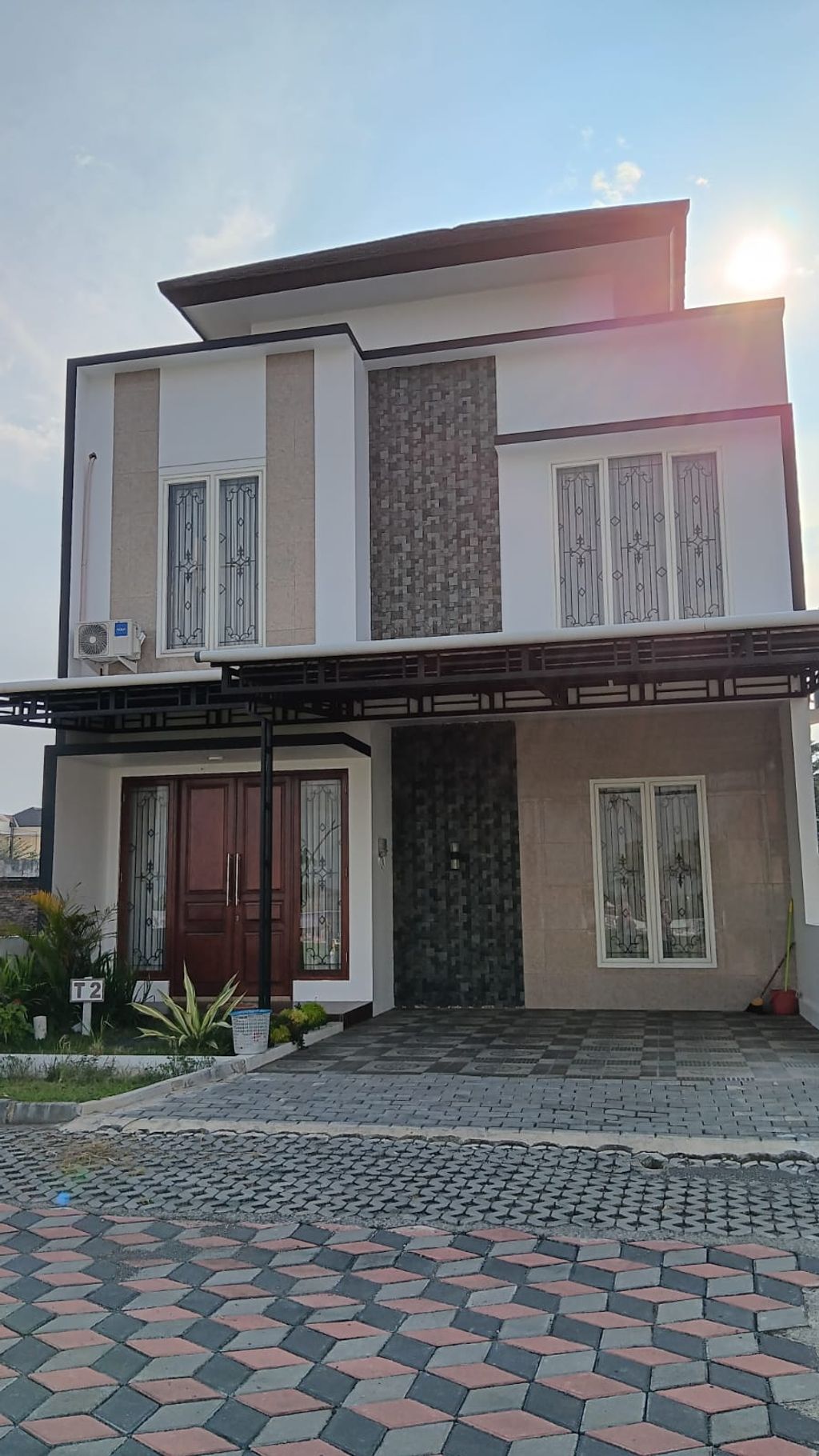 foto tampak rumah tipe 110/138 perumahan GRAND PANCA ARGA