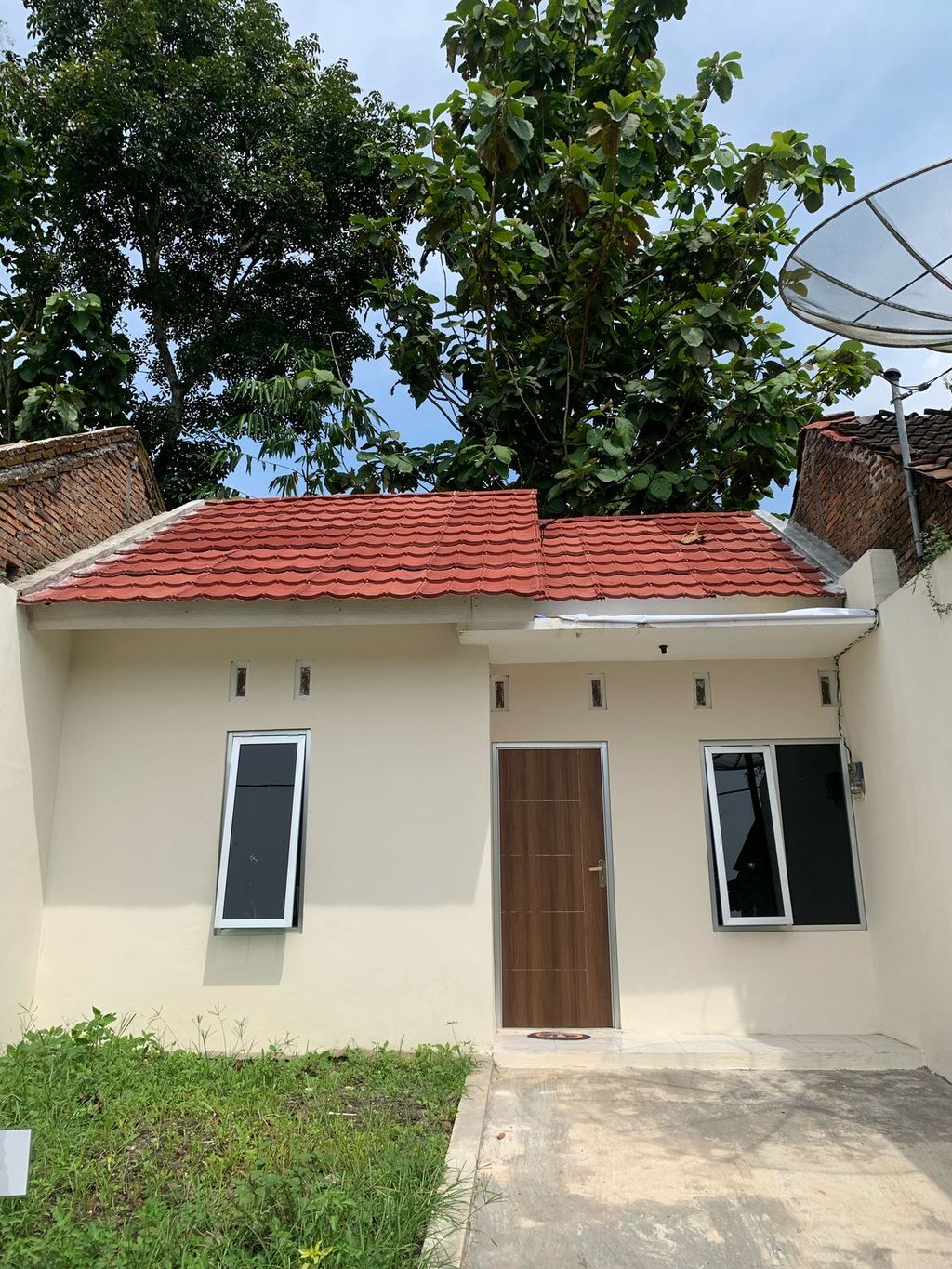 foto tampak rumah tipe 36/60 perumahan PILANG HIJAU ESTATE