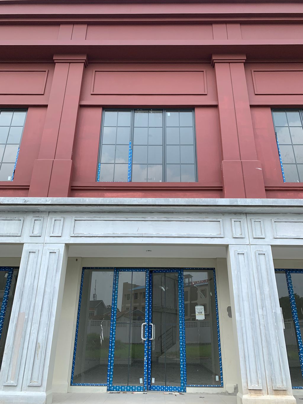 foto tampak rumah tipe MADISON GRANDE BLOK L/105 perumahan RUKO MADISON GRANDE