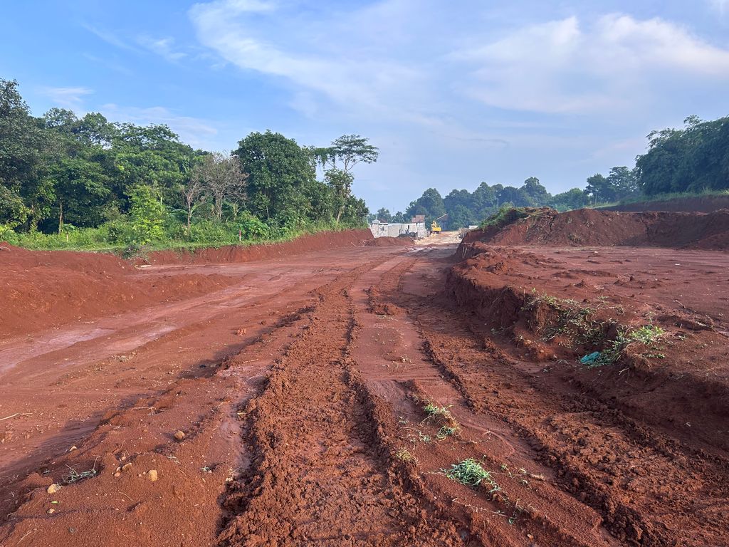 foto posisi tengah perumahan Graha Bumi Rengging