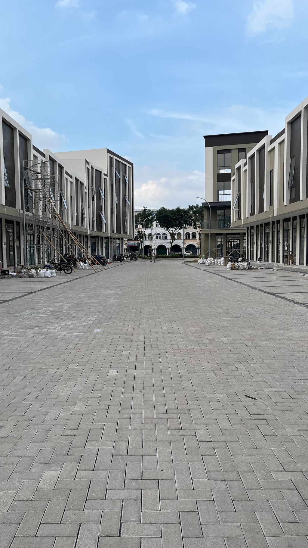 foto posisi tengah perumahan Ruko Verona Junction