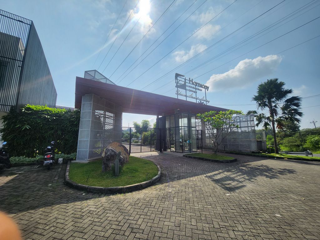foto gerbang perumahan Harmony Residence Jangli