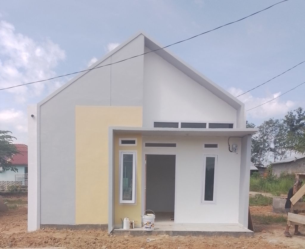 foto tampak rumah tipe 36/120 perumahan Alam Pendopo