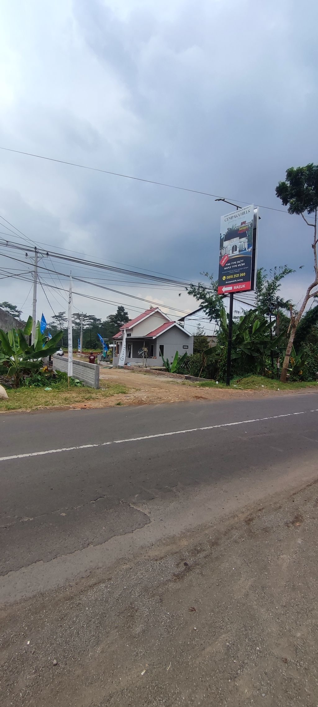 foto gerbang perumahan CEMPAKA HILLS BATANG