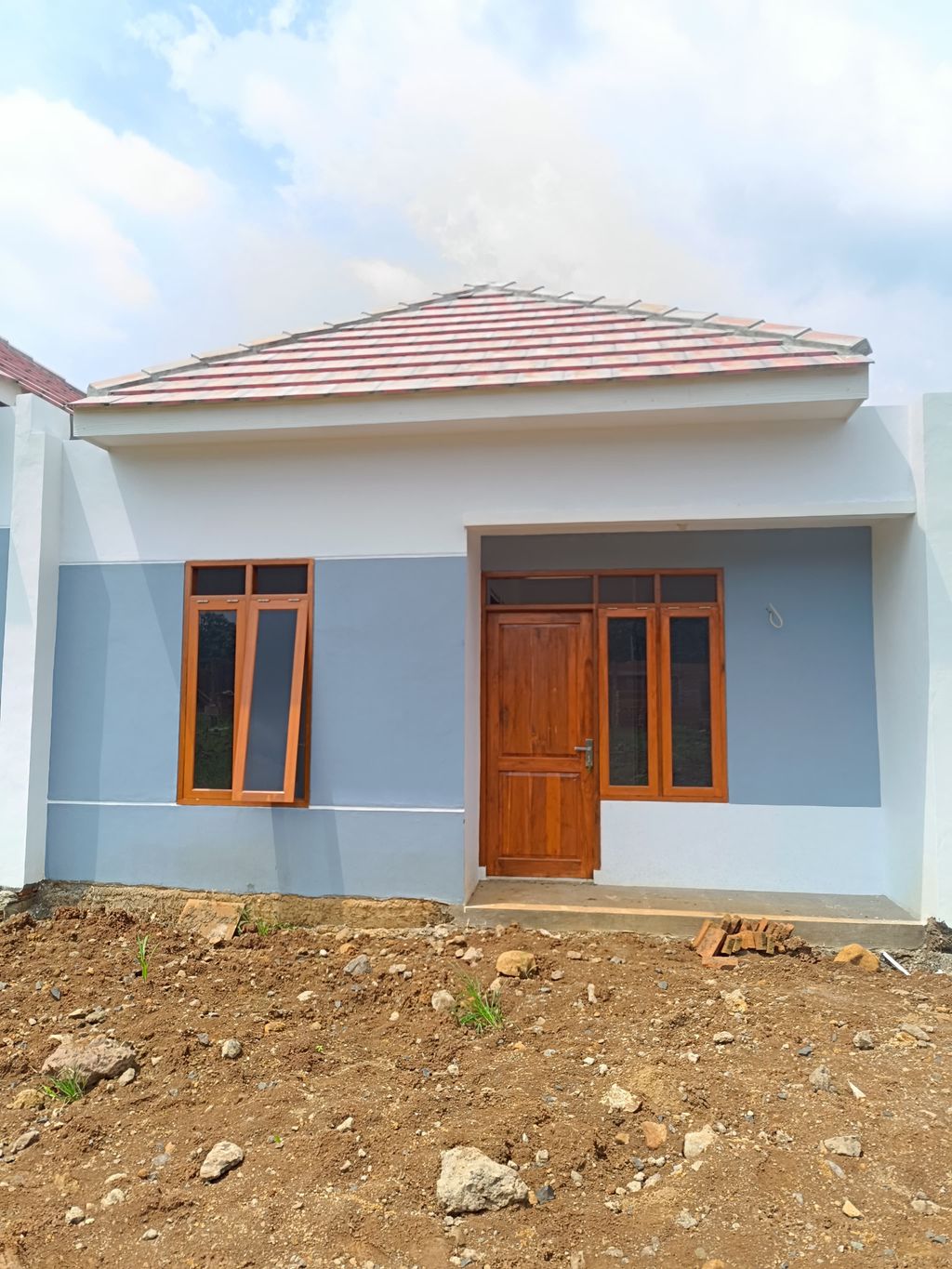 foto tampak rumah tipe 30 perumahan DARUPONO RESIDENCE