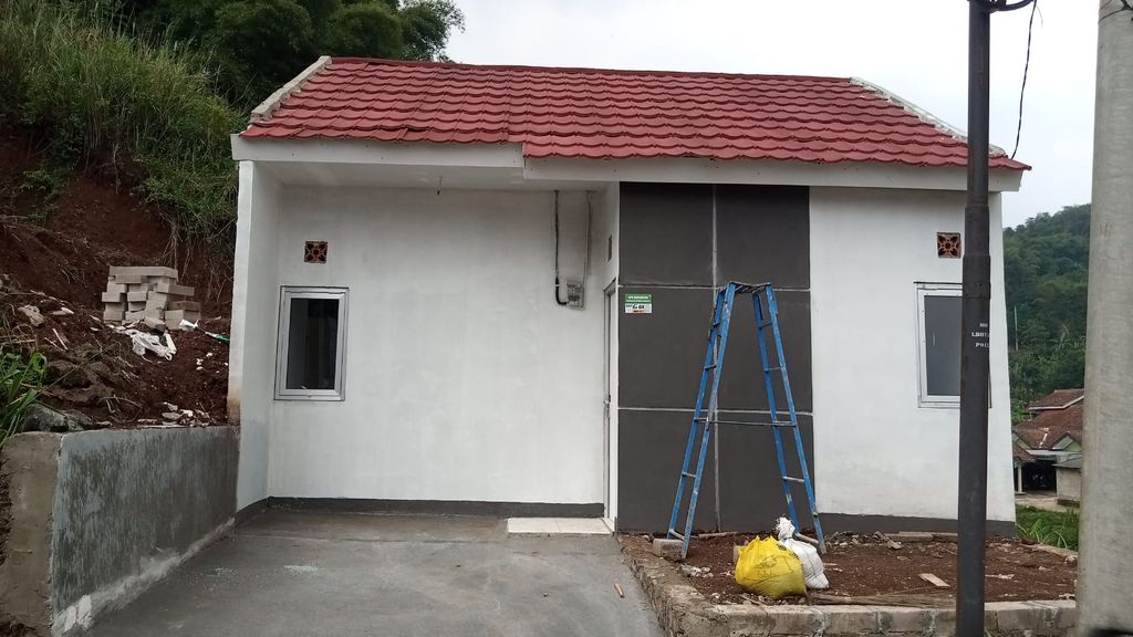 foto tampak rumah tipe SUBSIDI perumahan LEMBAH BATUJAJAR VILLAGE