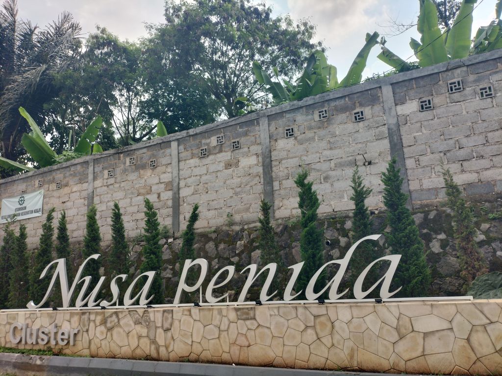 foto gerbang perumahan KOTA BALI RESIDENCE BLOK NUSA PENIDA