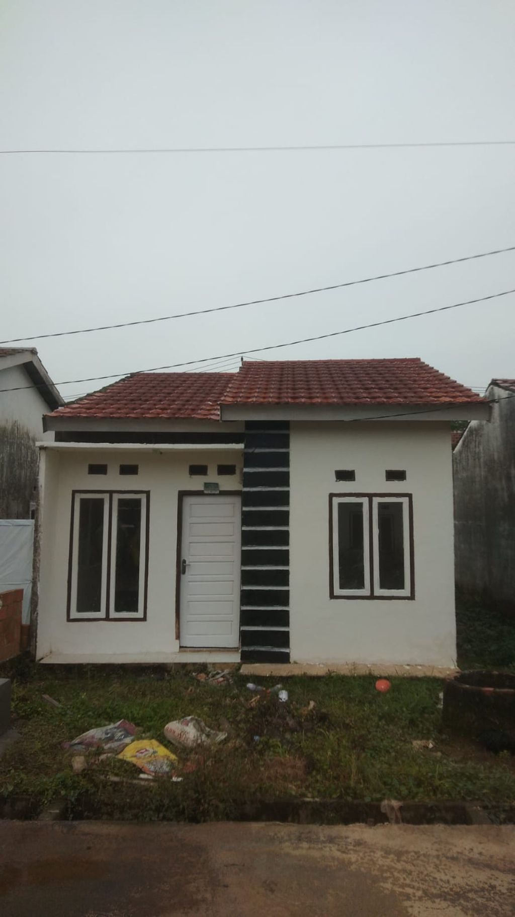 foto tampak rumah tipe 36 perumahan Dewi Fortuna Residence