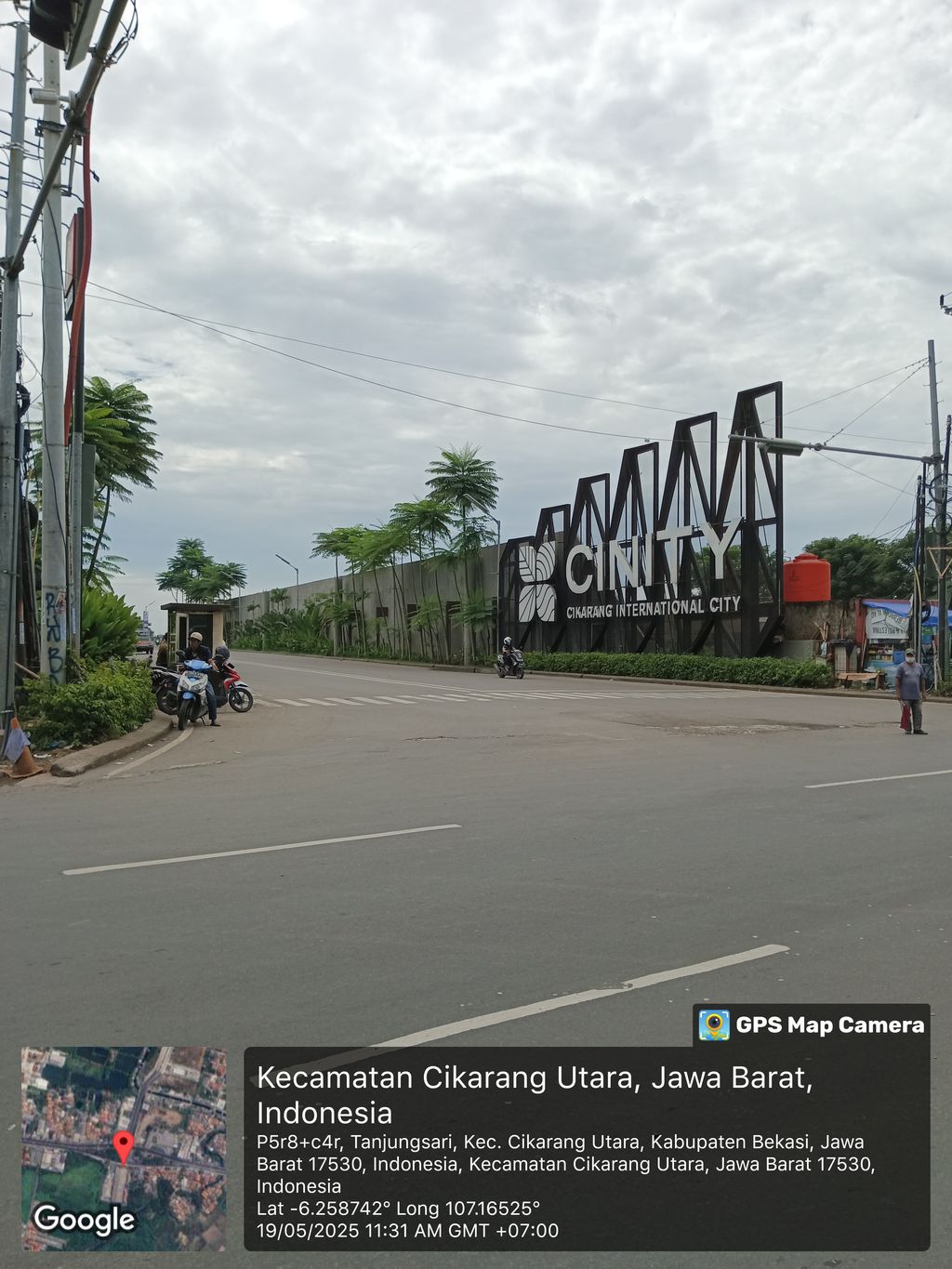 foto gerbang perumahan GRAND CIKARANG CITY TAHAP 2