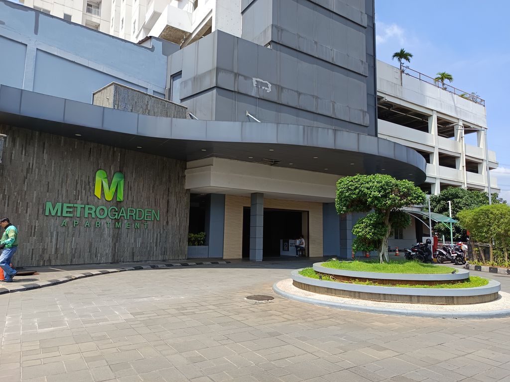 foto posisi tengah perumahan Metro Garden Apartment