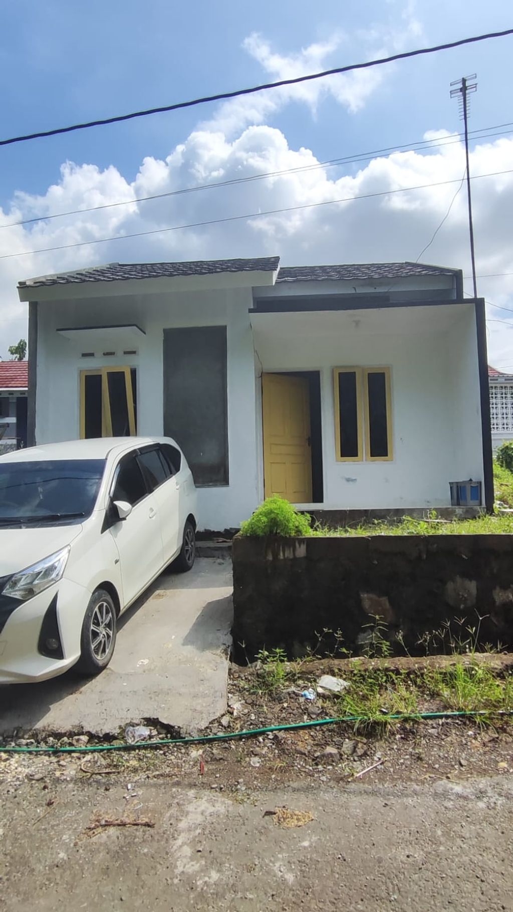 foto tampak rumah tipe BLOK G14 36/66 perumahan GUNUNG BATUR RESIDENCE