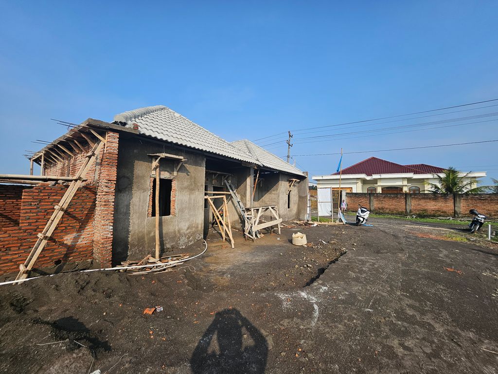 foto tampak rumah tipe 30/62 perumahan HOME PARANGJORO 2
