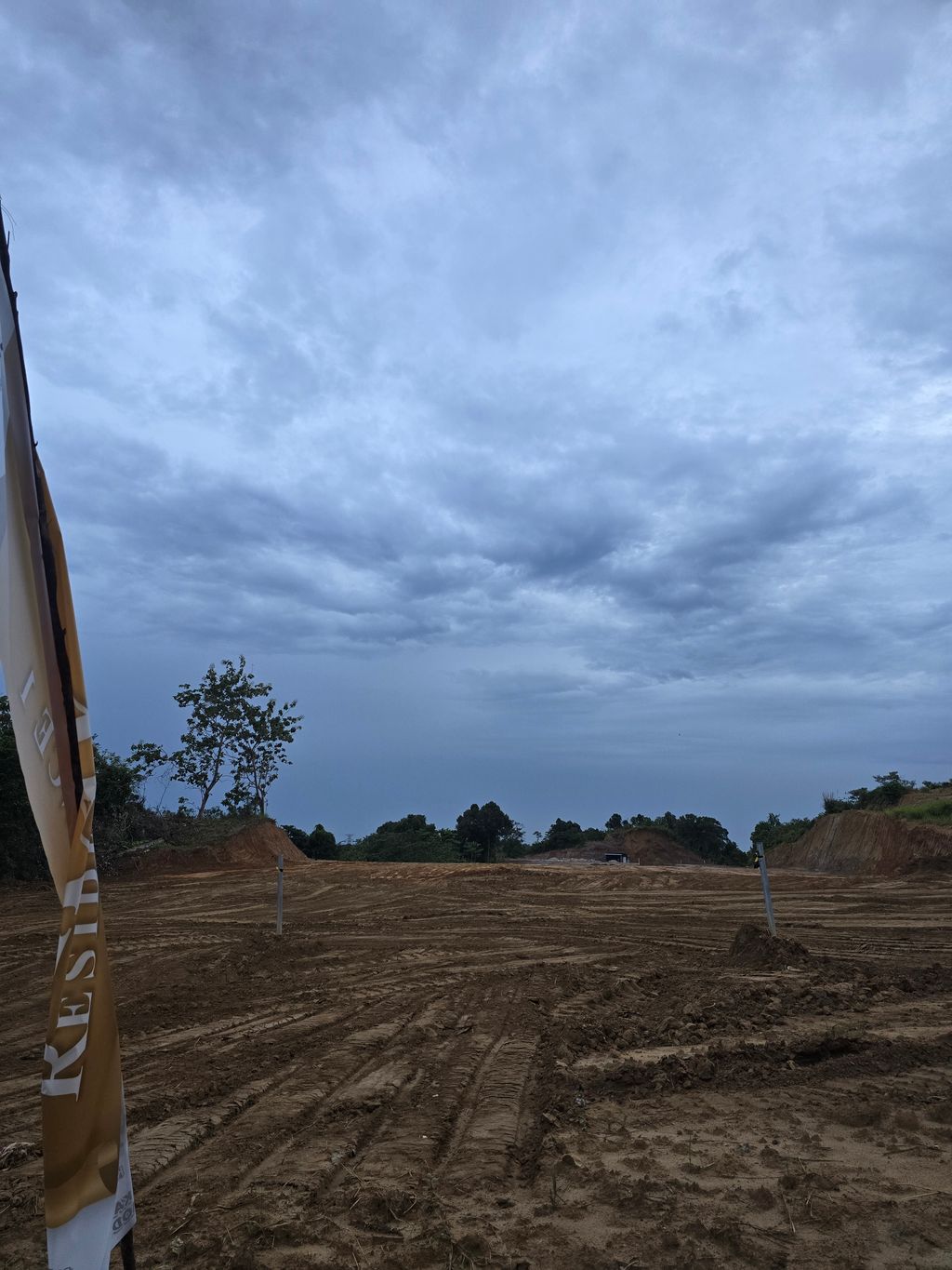 foto posisi tengah perumahan IKAY RESIDENCE I