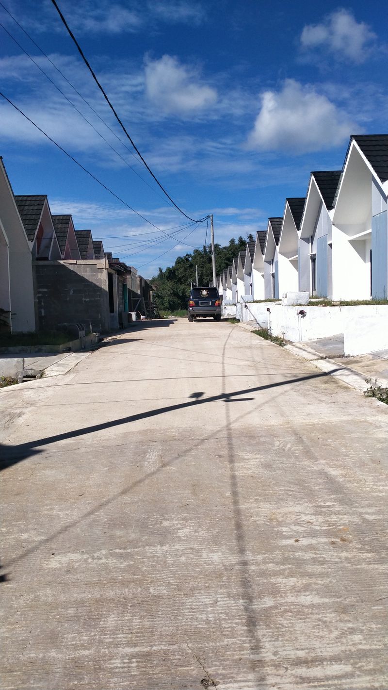 foto posisi tengah perumahan STAVIA HILL RESIDENCE
