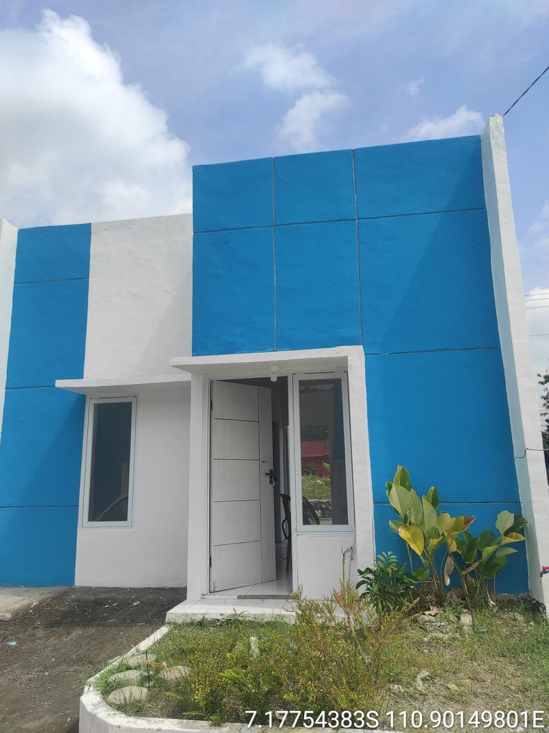 foto contoh rumah perumahan asteria town village