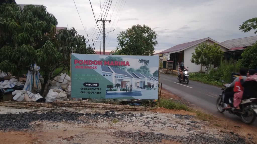 foto posisi tengah perumahan PONDOK MARINA BERANGAS