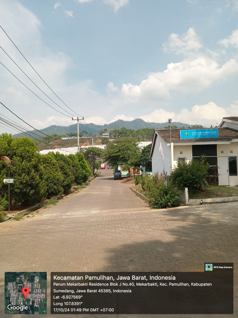 foto posisi tengah perumahan Mekarbakti Residence