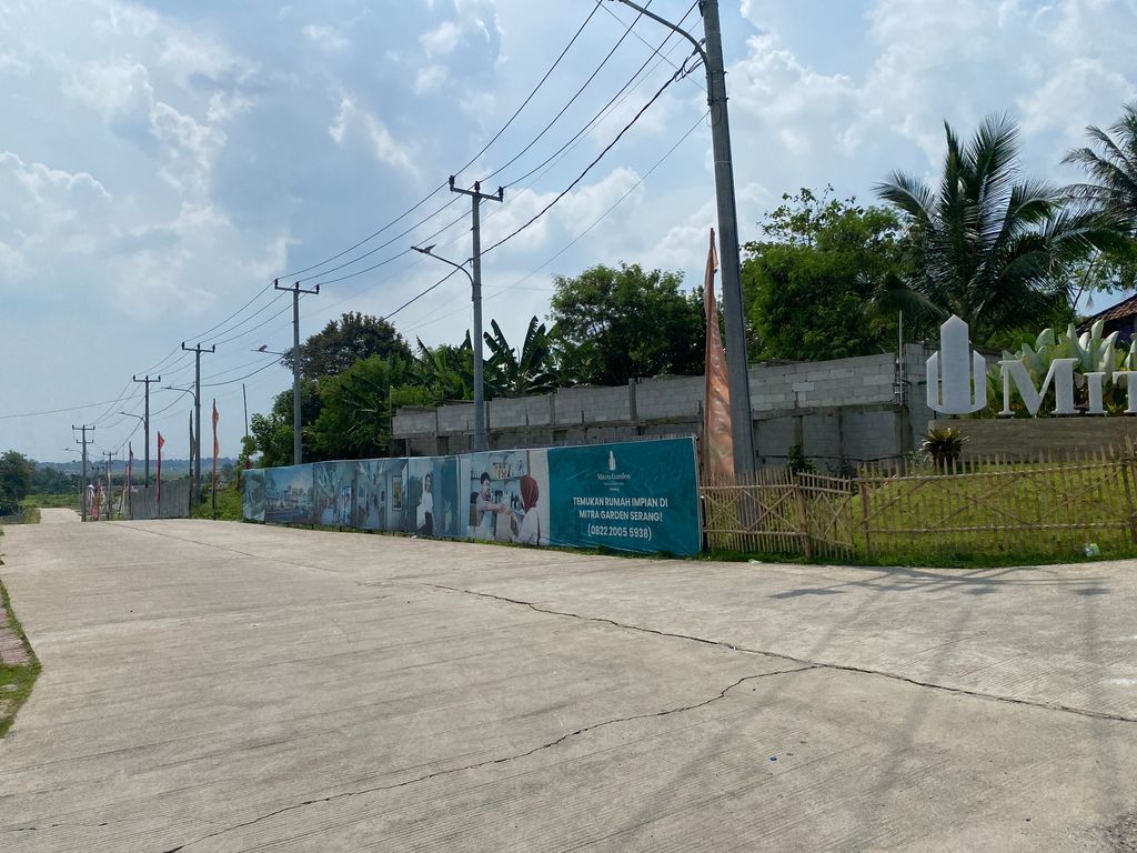 foto gerbang perumahan Mitra Garden Serang 2