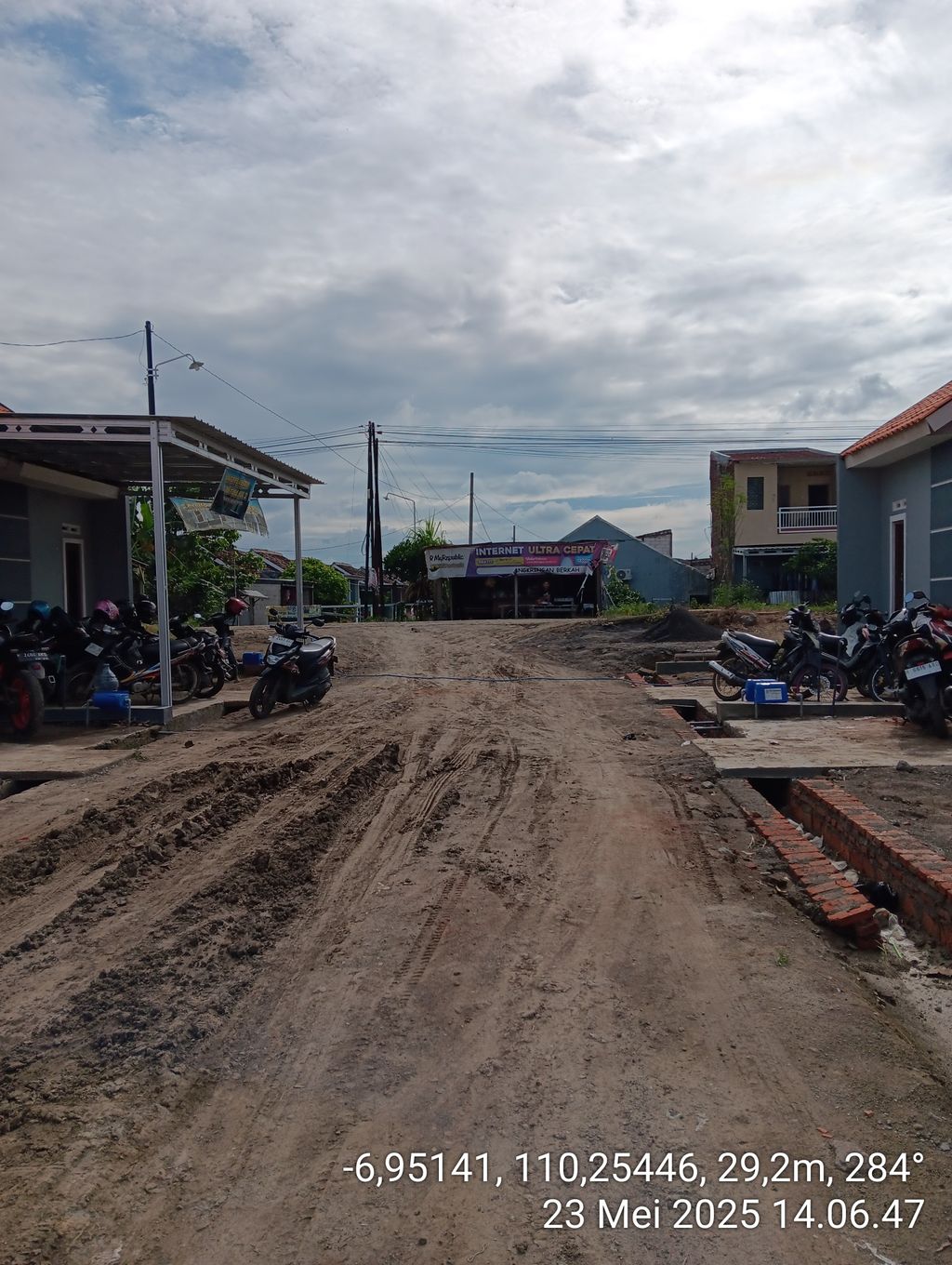 foto gerbang perumahan PERUMAHAN SYLVIA REGENCY 2