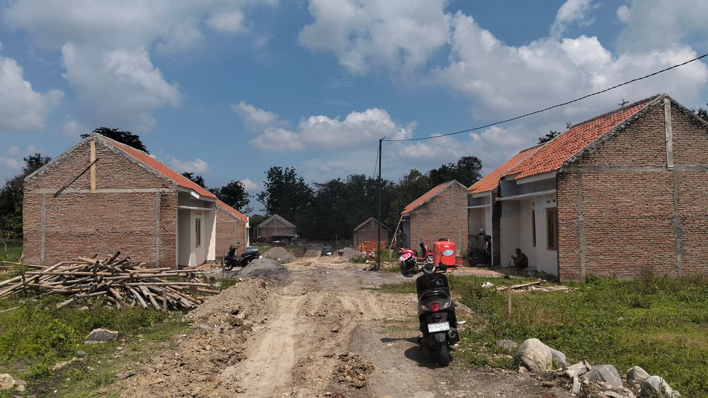 foto gerbang perumahan Puri Selokaton