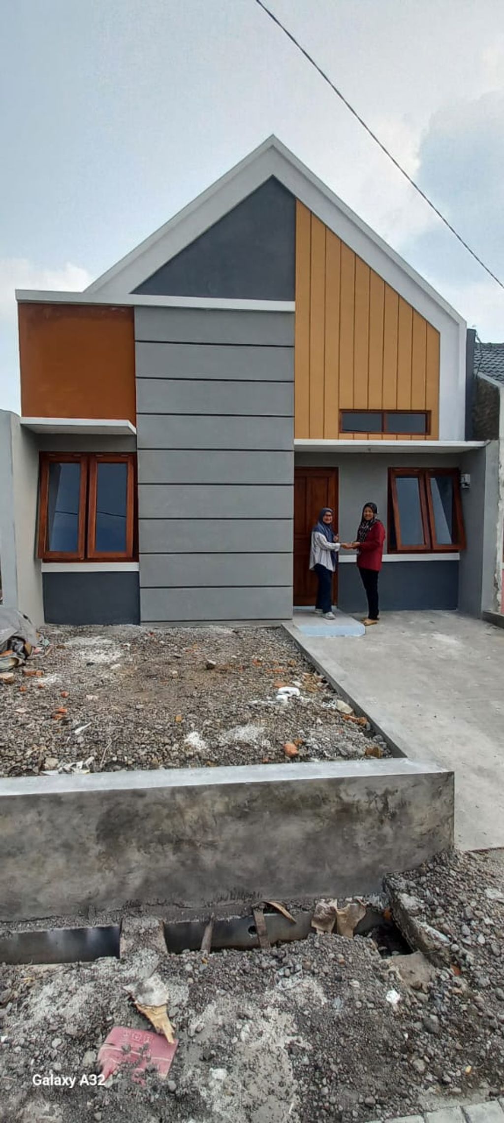 foto tampak rumah tipe 26/102 166 perumahan Graha Sejahtera Gabusan