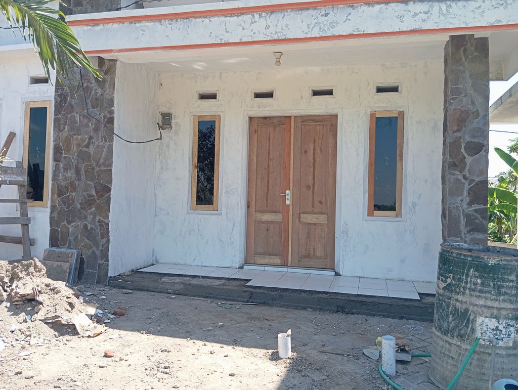 foto tampak rumah tipe 36/93 M 166.000.000 perumahan Pengantigan Residence