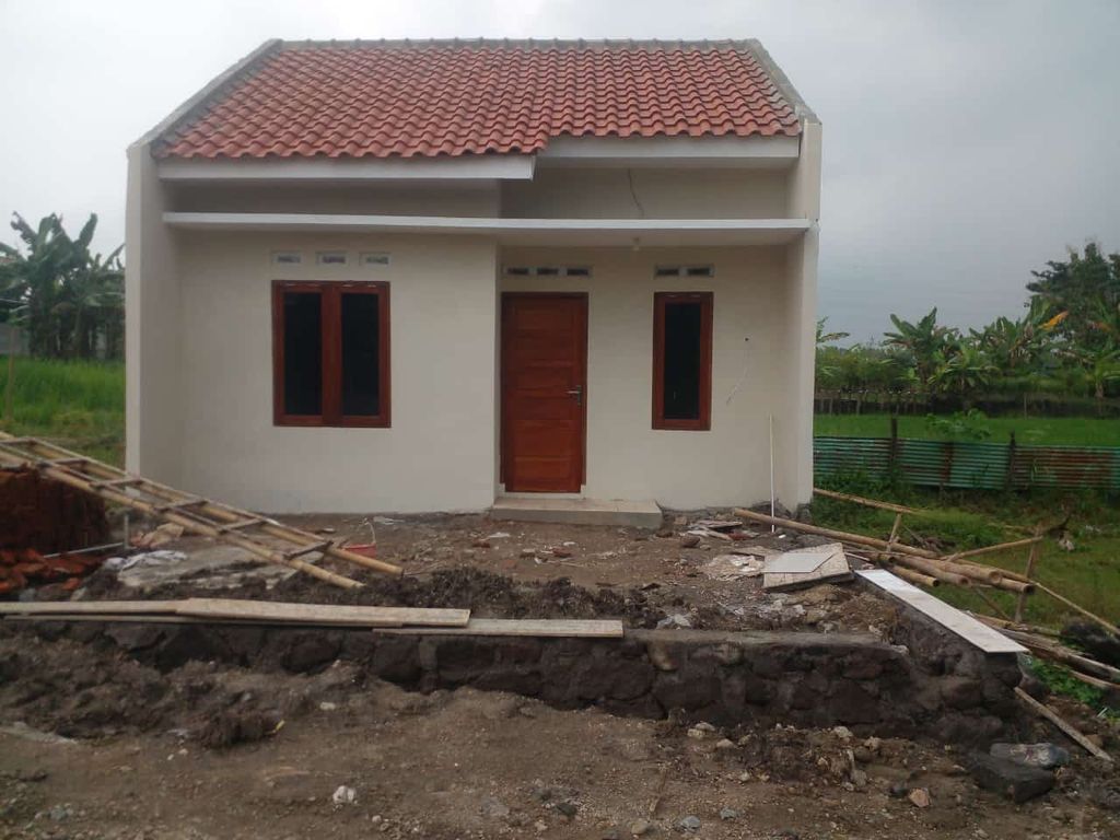 foto tampak rumah tipe T30/60 perumahan Puri Selokaton