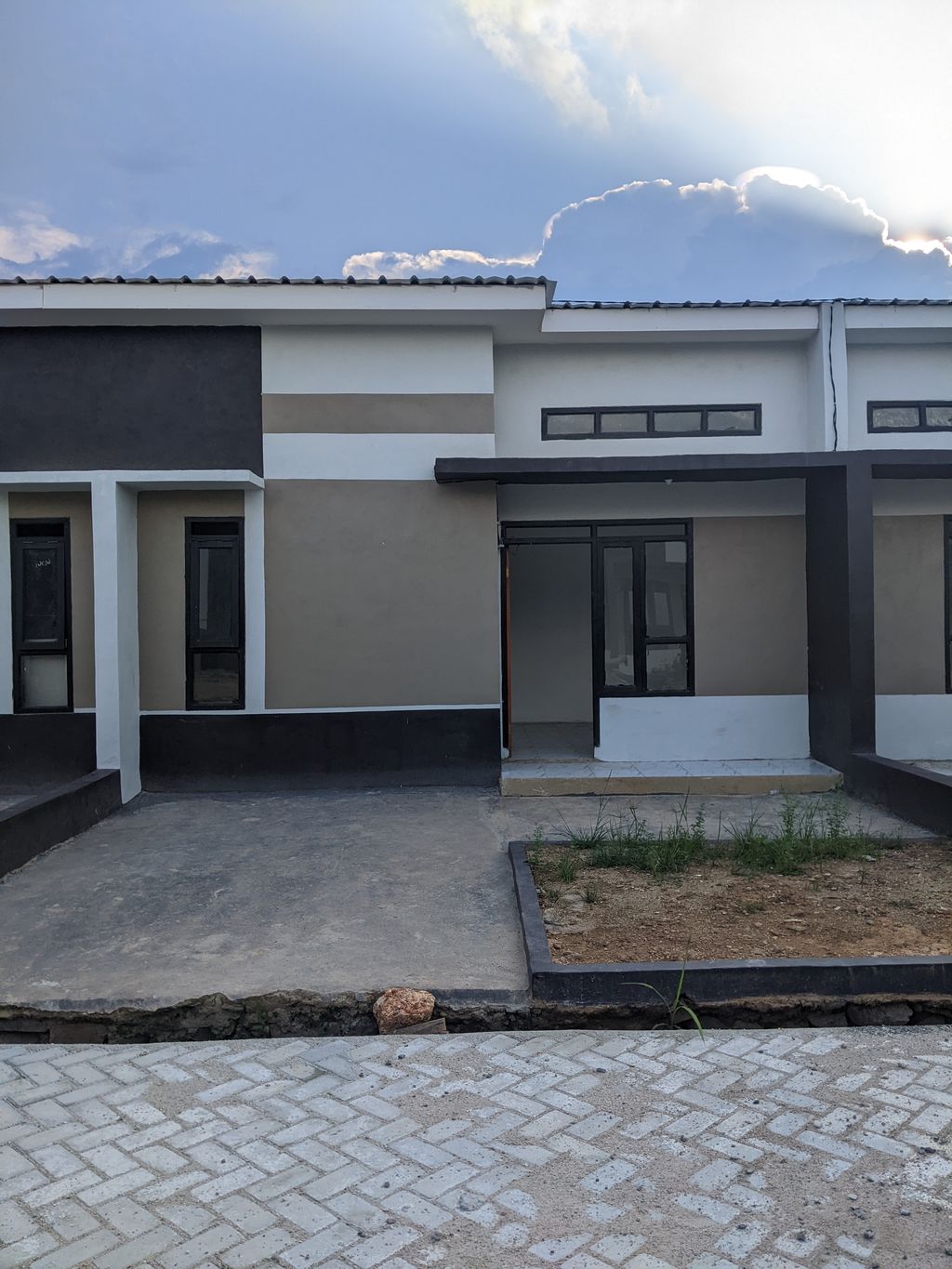foto contoh rumah perumahan SUKARAME PERMAI