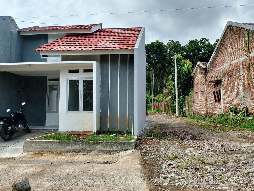 foto tampak rumah tipe 36/60 SUBSIDI perumahan Grand Wangsa Indah