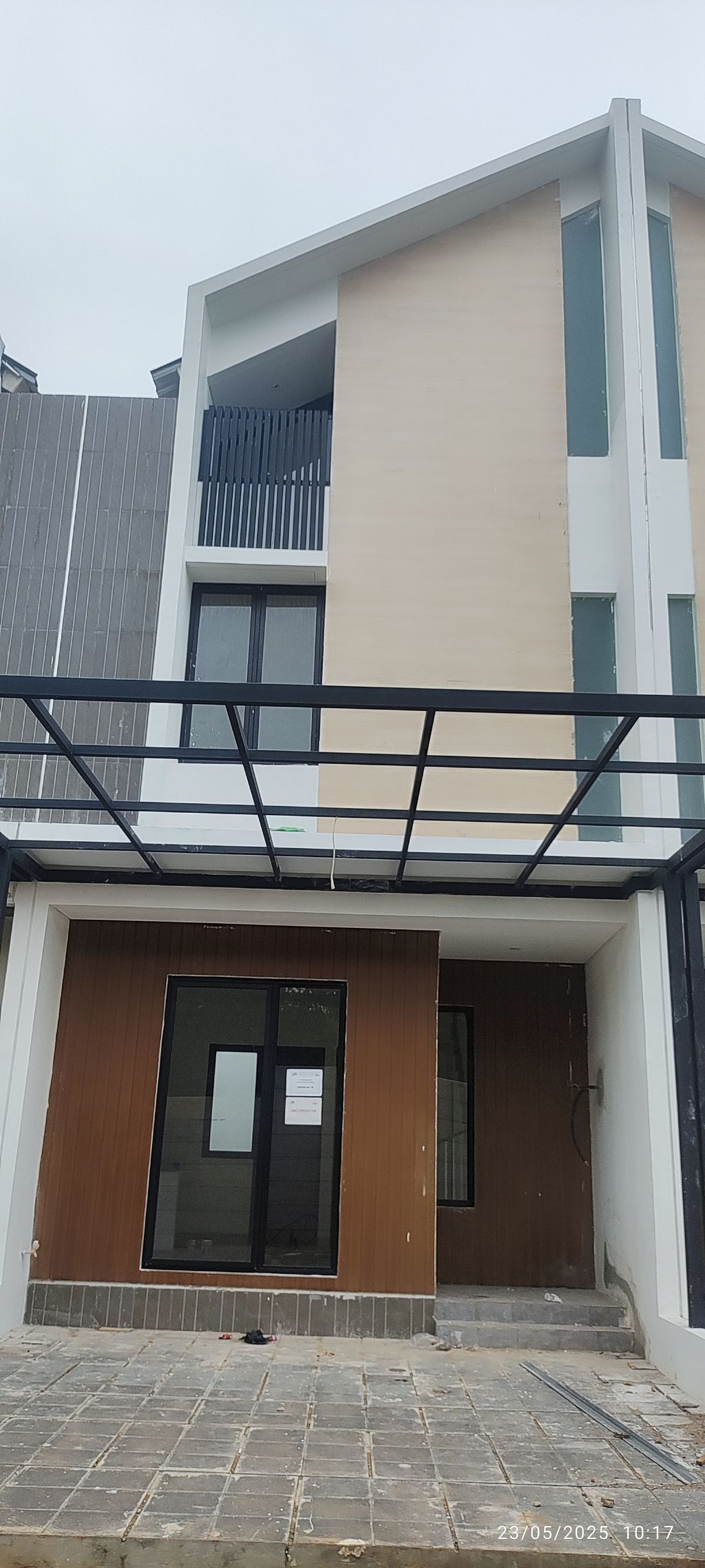 foto contoh rumah perumahan The Essence at Zebrina