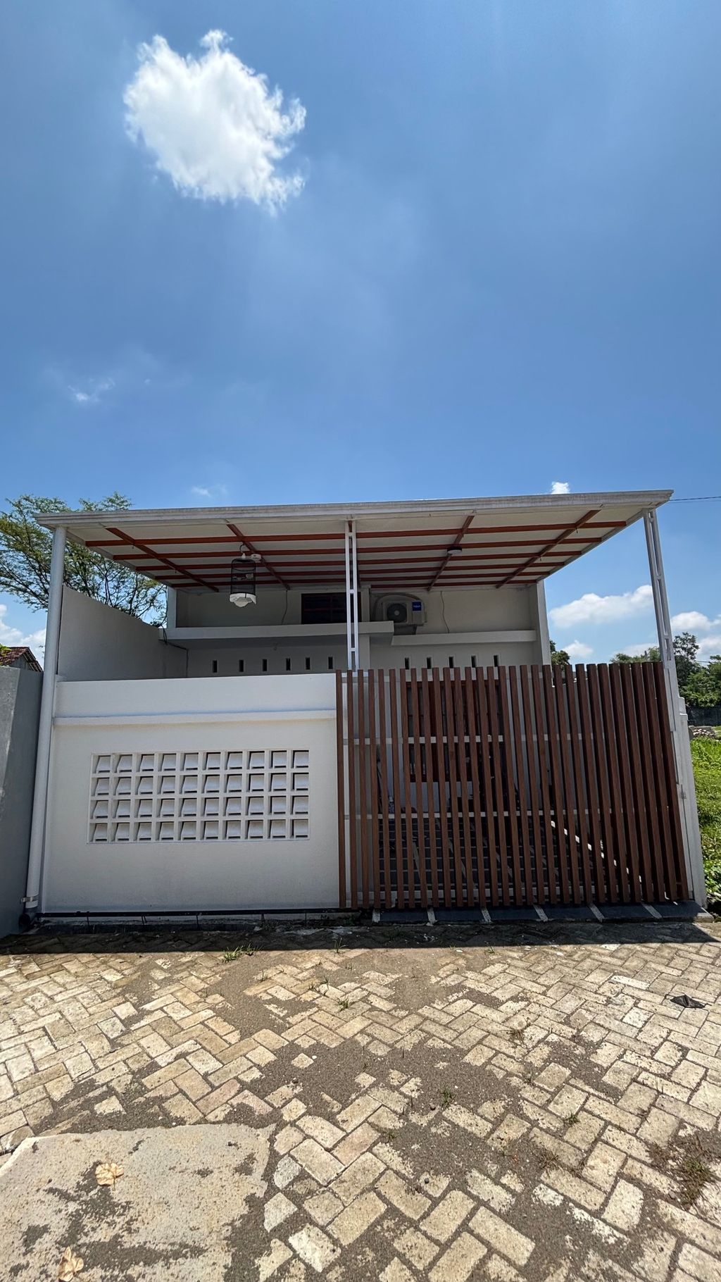 foto contoh rumah perumahan Perumahan Puri Utomo