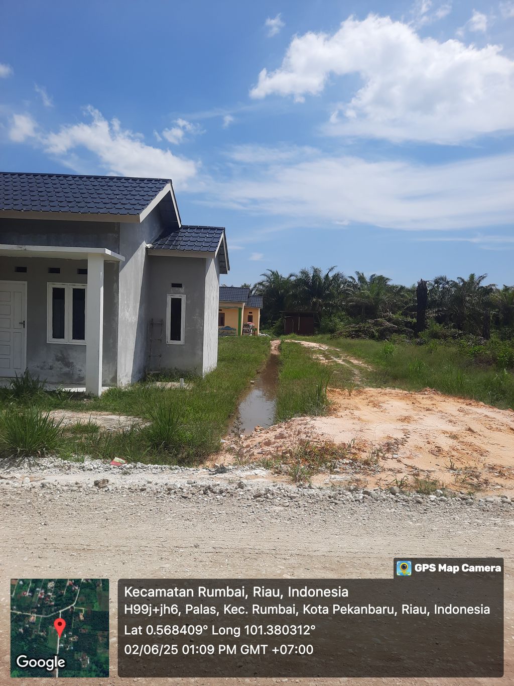 foto gerbang perumahan Matahari Regency