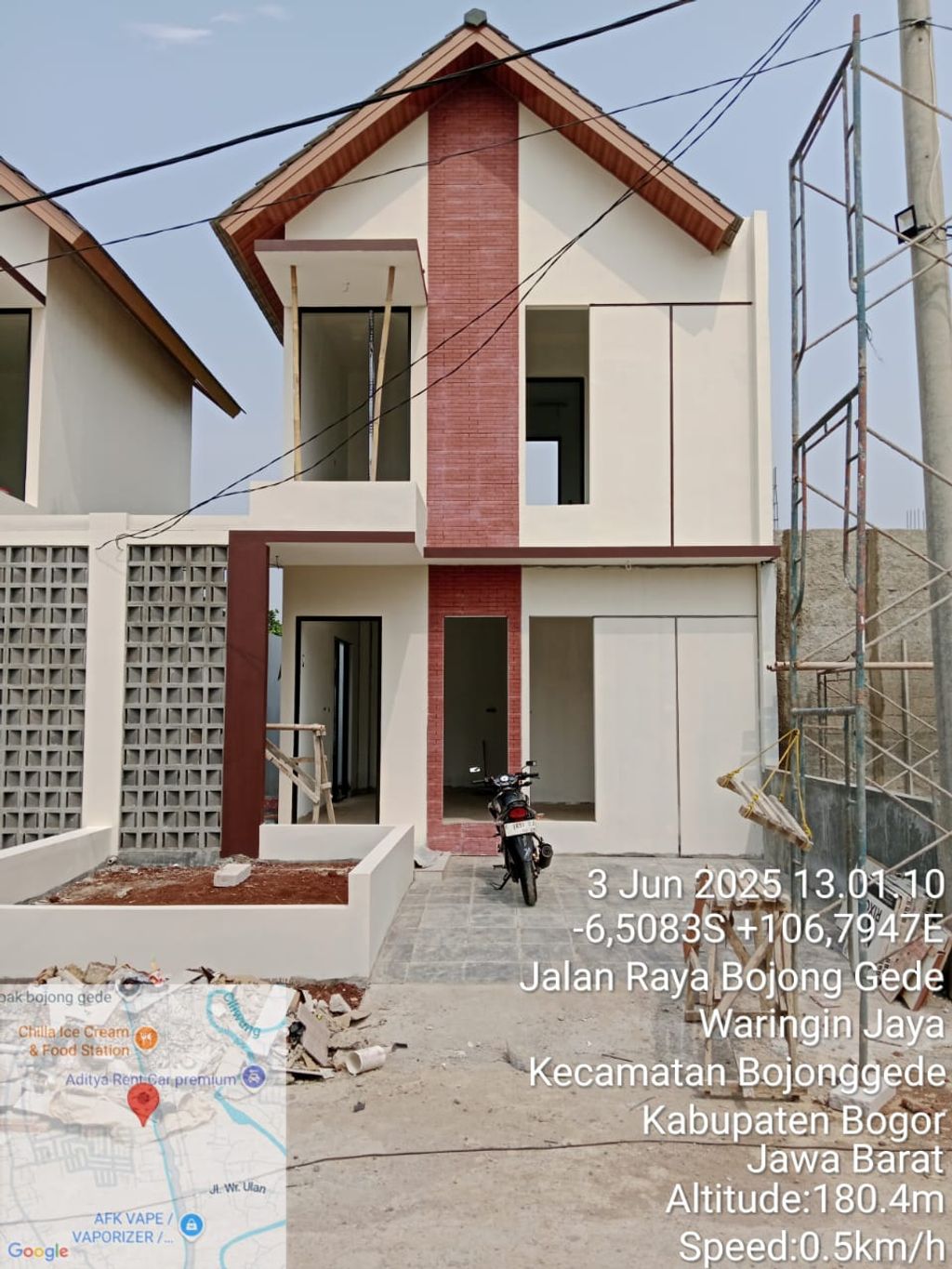 foto tampak rumah tipe 84/60 perumahan BOJONG CITY