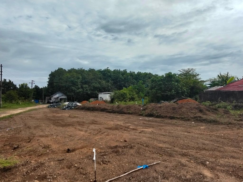 foto posisi tengah perumahan CLUSTER CORUNA 2