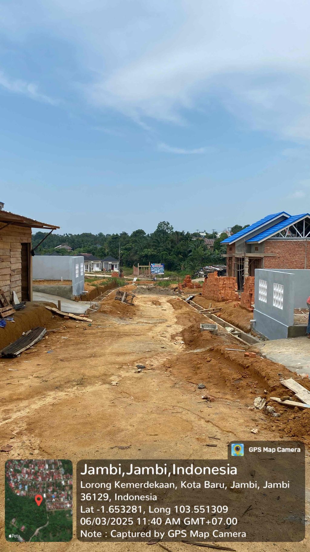foto posisi tengah perumahan PERMATA JAMBI 2