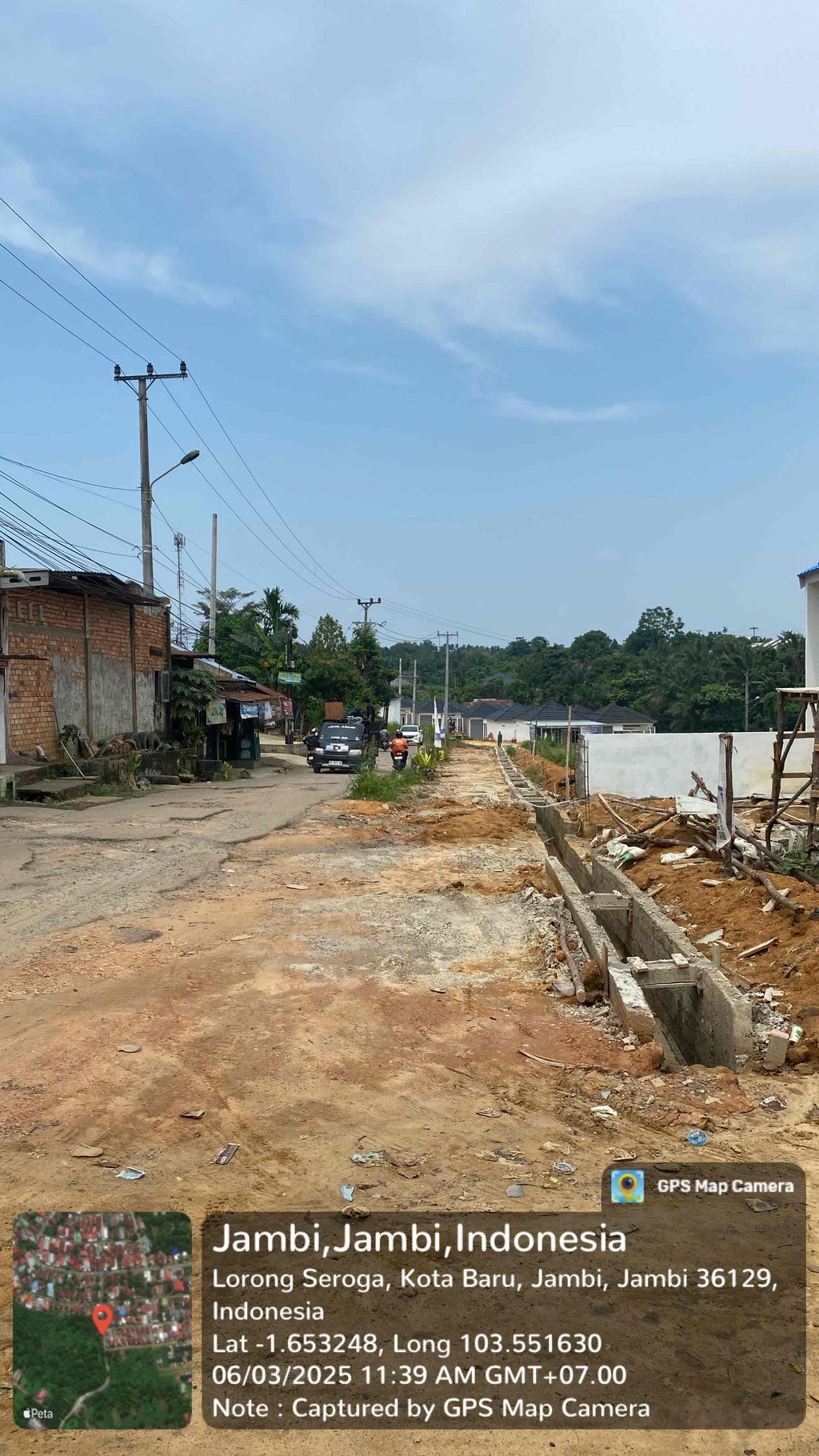 foto gerbang perumahan PERMATA JAMBI 2