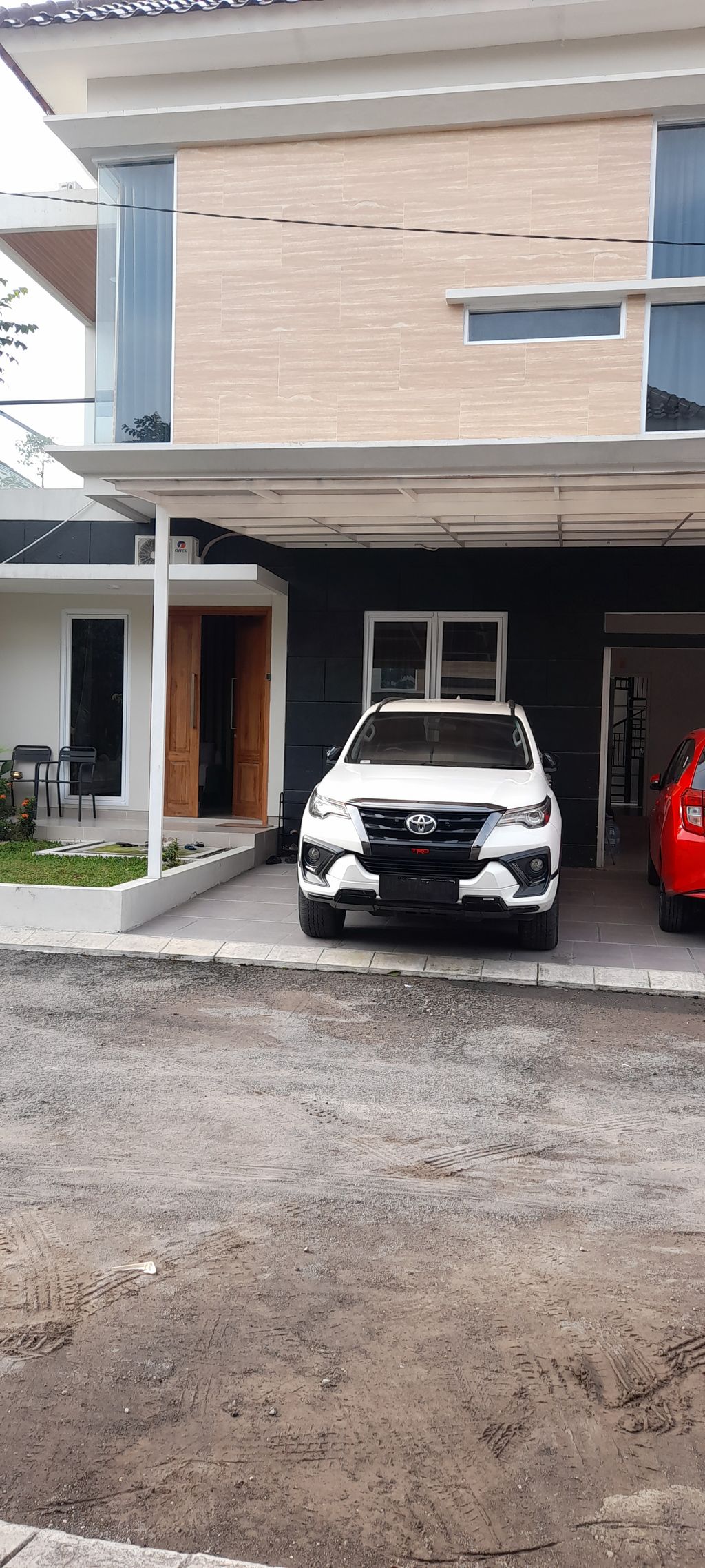 foto tampak rumah tipe evelyn perumahan PERUMAHAN PERMATA PARK VIEW 2