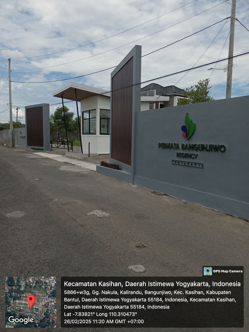 foto gerbang perumahan Permata Bangunjiwo Regency