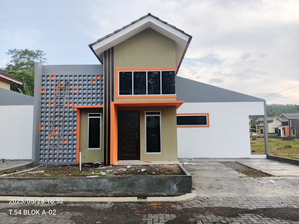 foto tampak rumah tipe 54/216 (KOMERSIL) perumahan Perumahan Permata Asri