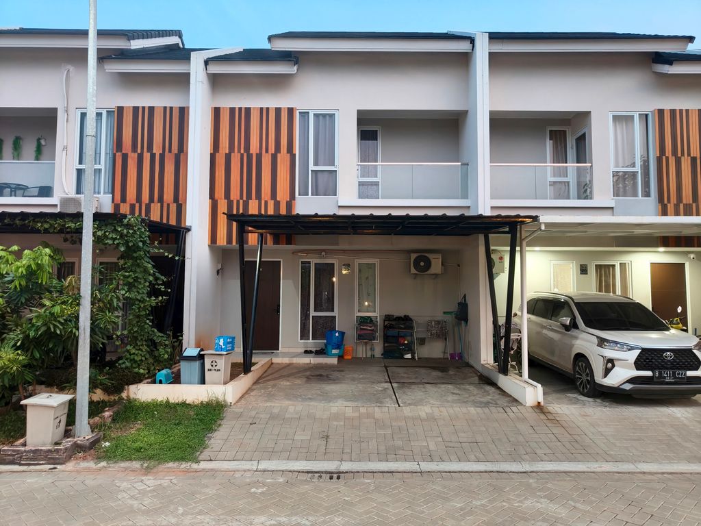 foto contoh rumah perumahan IMPERIAL WOOD