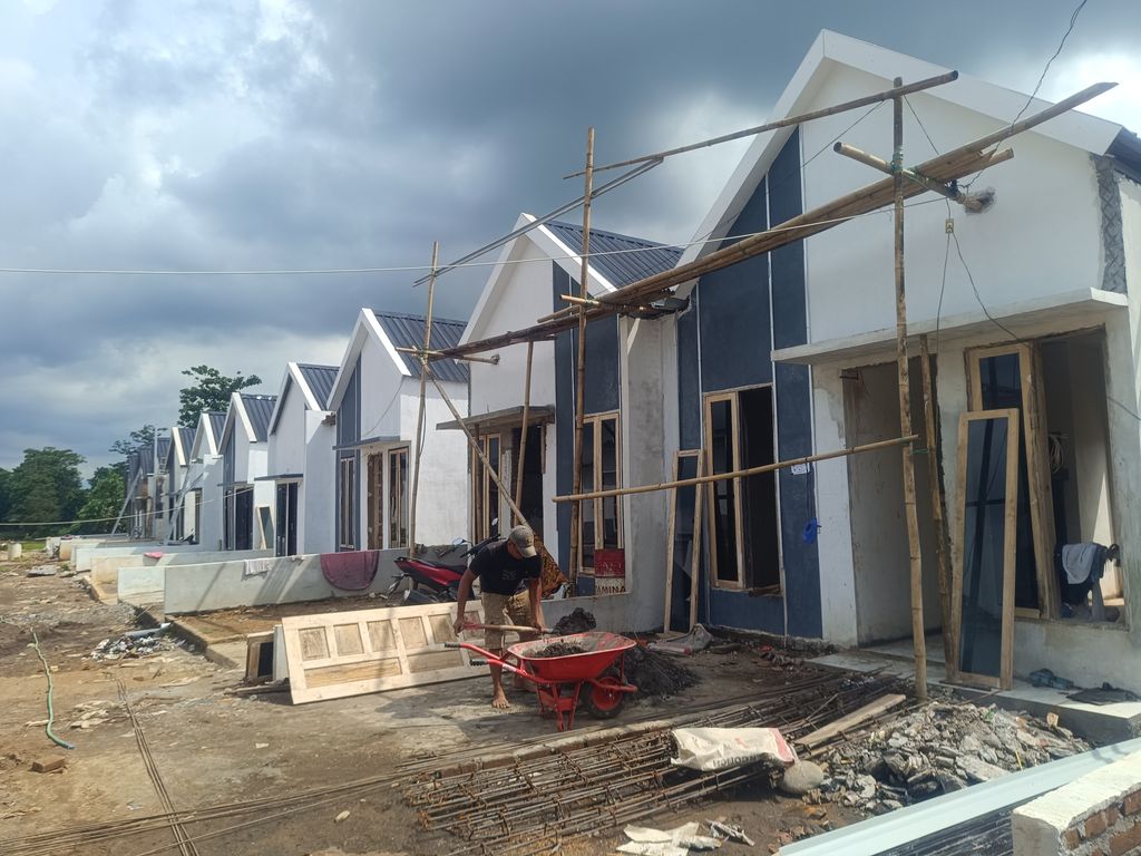 foto posisi tengah perumahan PURNAMA RESIDENCE TAHAP 3