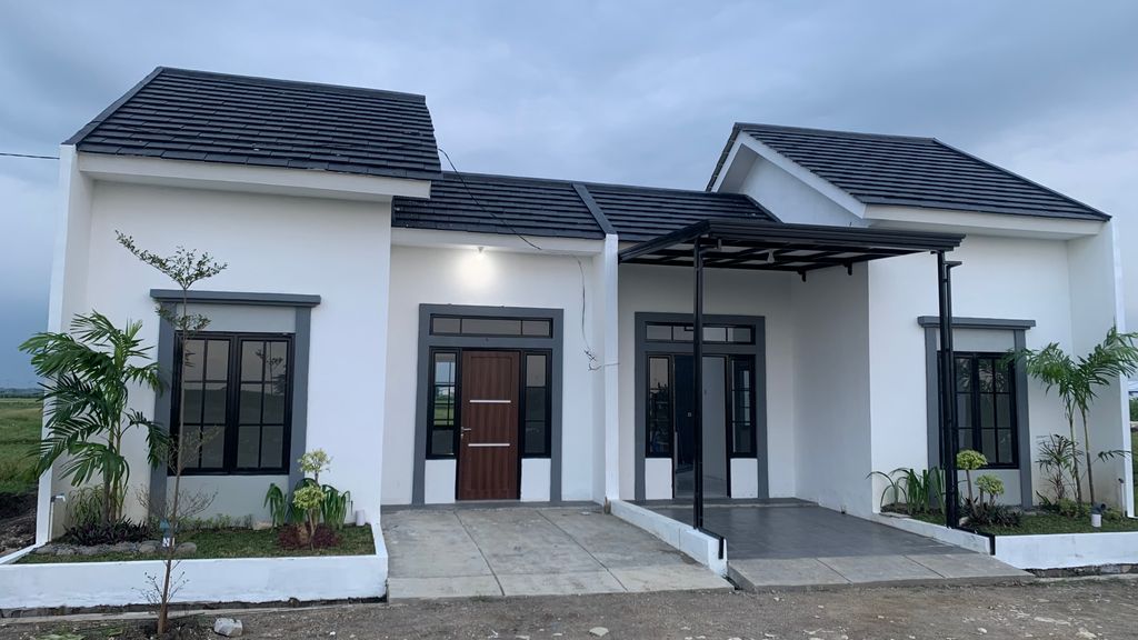 foto contoh rumah perumahan RUMAH BAGINDA PABEDILAN